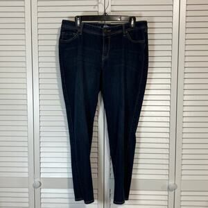 W62 Signature Fit Dark Wash Blue Denim Modern Fit Boyfriend Jeans Women 12